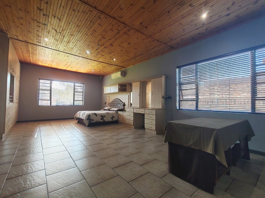  Bedroom Property for Sale in Newton Park Eastern Cape